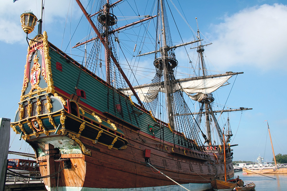 bron: Shutterstock.com/Styve Reineck regenten vorsten voc schip